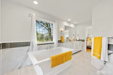 1242 Youngwood Road Camano Island WA 98282