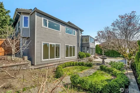 15423 SE 58th Street Bellevue WA 98006