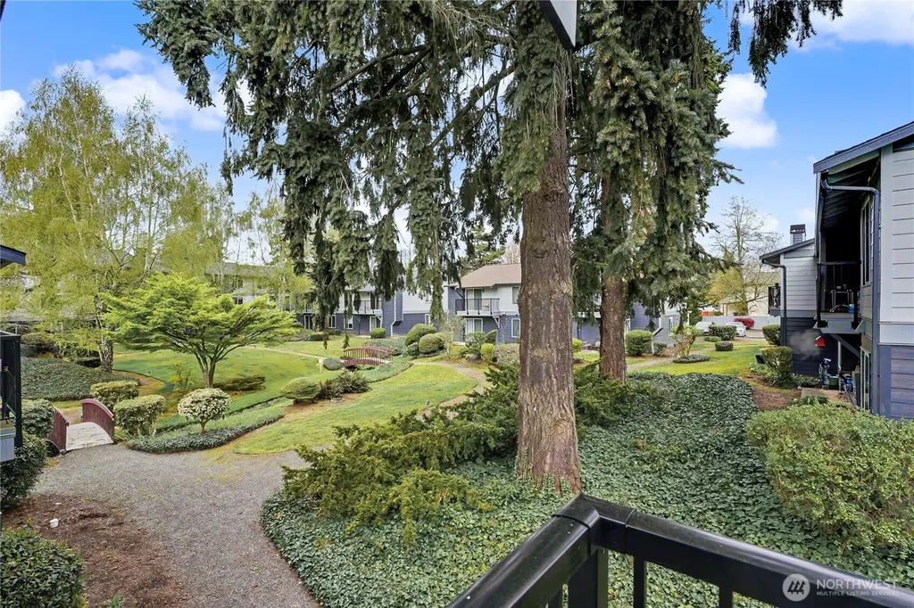 11424 SE 257th Place Kent WA 98030