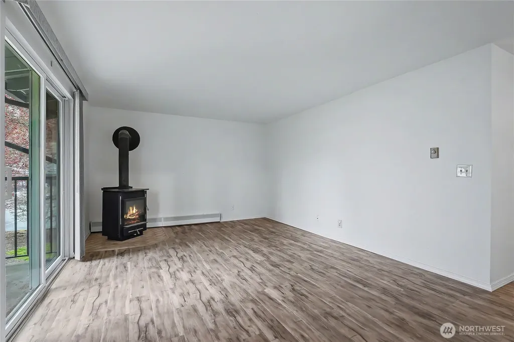 11424 SE 257th Place Kent WA 98030