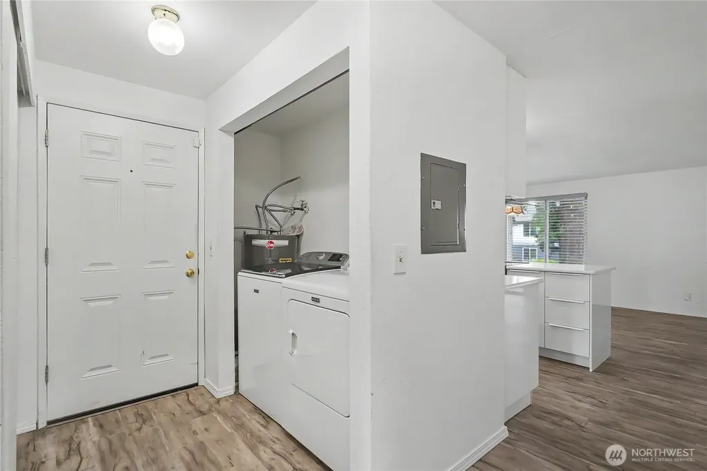 11424 SE 257th Place Kent WA 98030