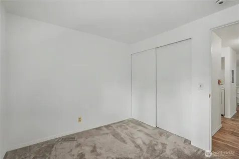 11424 SE 257th Place Kent WA 98030