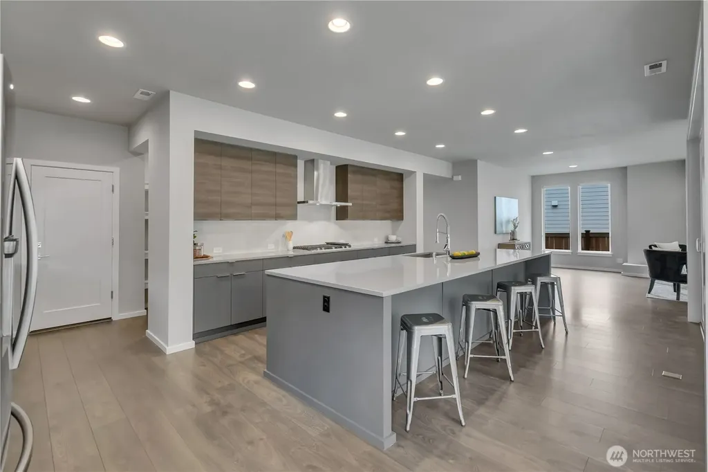 4881 Amherst Way SW Port Orchard WA 98367