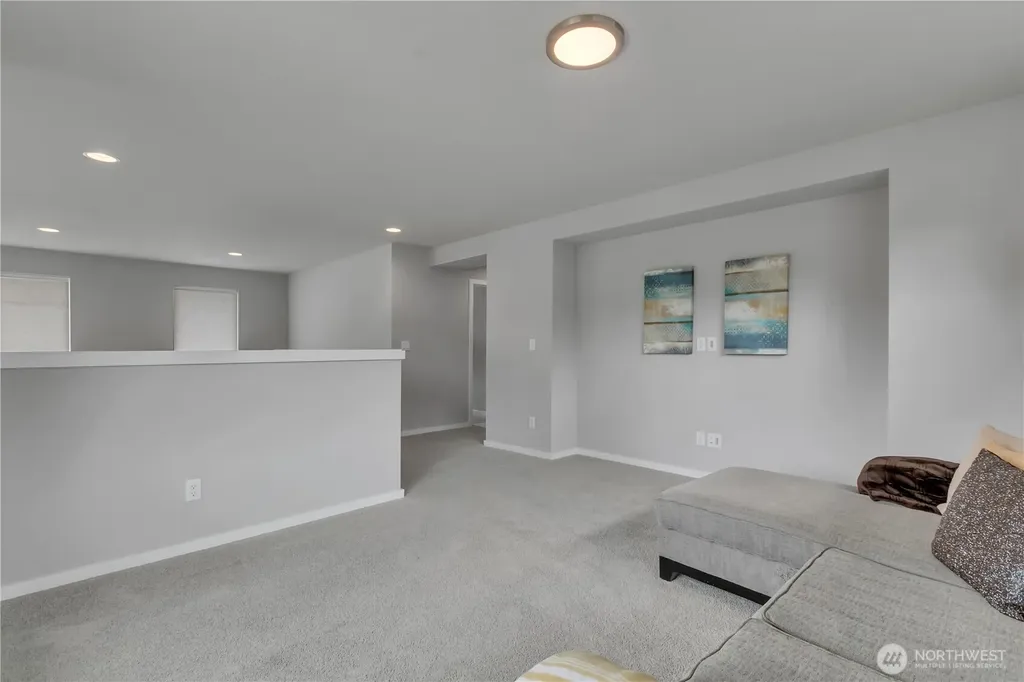4881 Amherst Way SW Port Orchard WA 98367