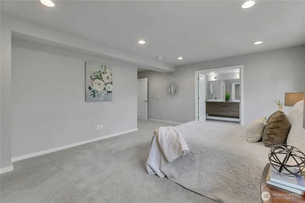 4881 Amherst Way SW Port Orchard WA 98367