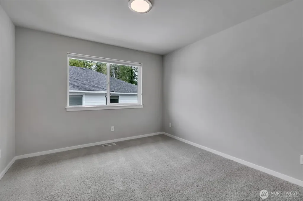 4881 Amherst Way SW Port Orchard WA 98367
