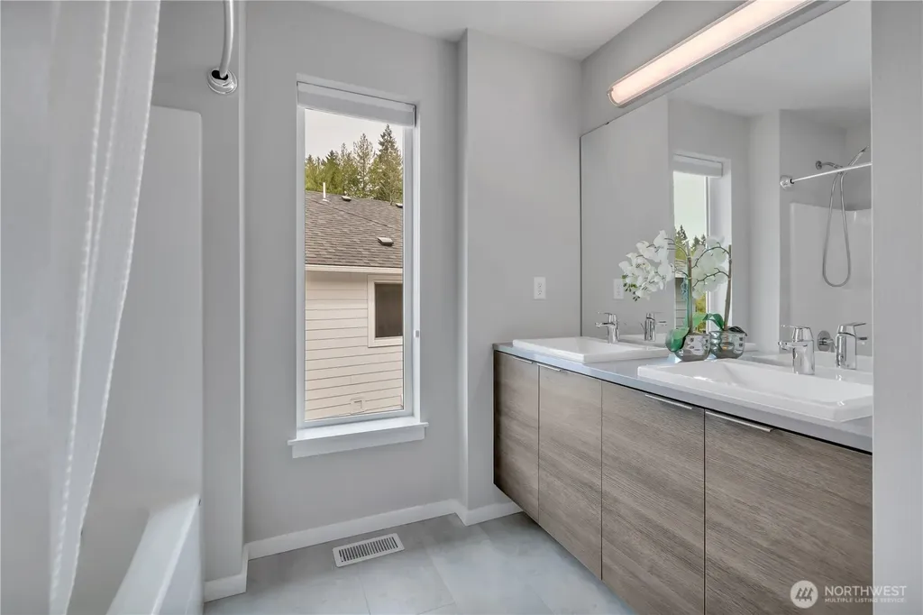 4881 Amherst Way SW Port Orchard WA 98367