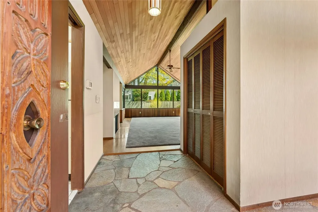 2258 40th Avenue E Seattle WA 98112