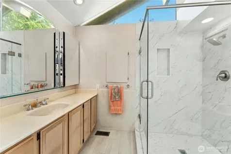 2258 40th Avenue E Seattle WA 98112