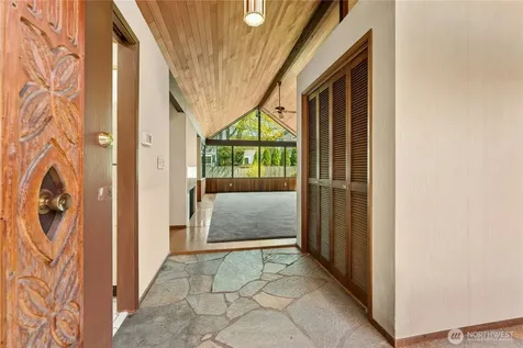 2258 40th Avenue E Seattle WA 98112
