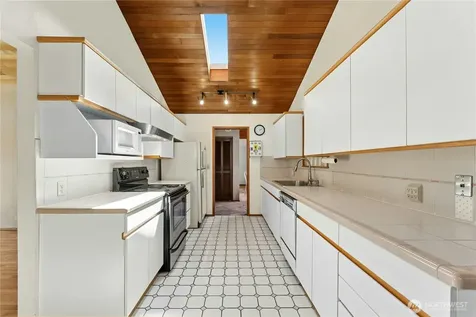 2258 40th Avenue E Seattle WA 98112