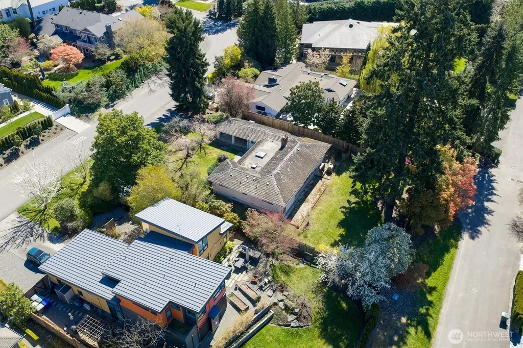 3015 Hunts Point Circle Hunts Point WA 98004