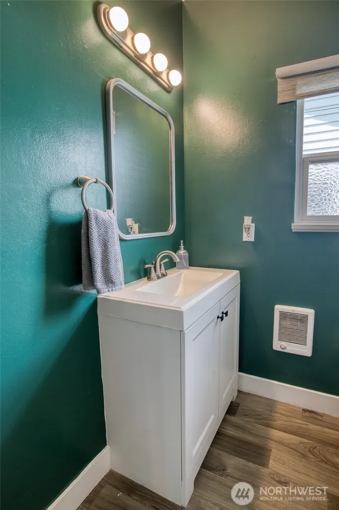 2824 Aberdeen Avenue Hoquiam WA 98550