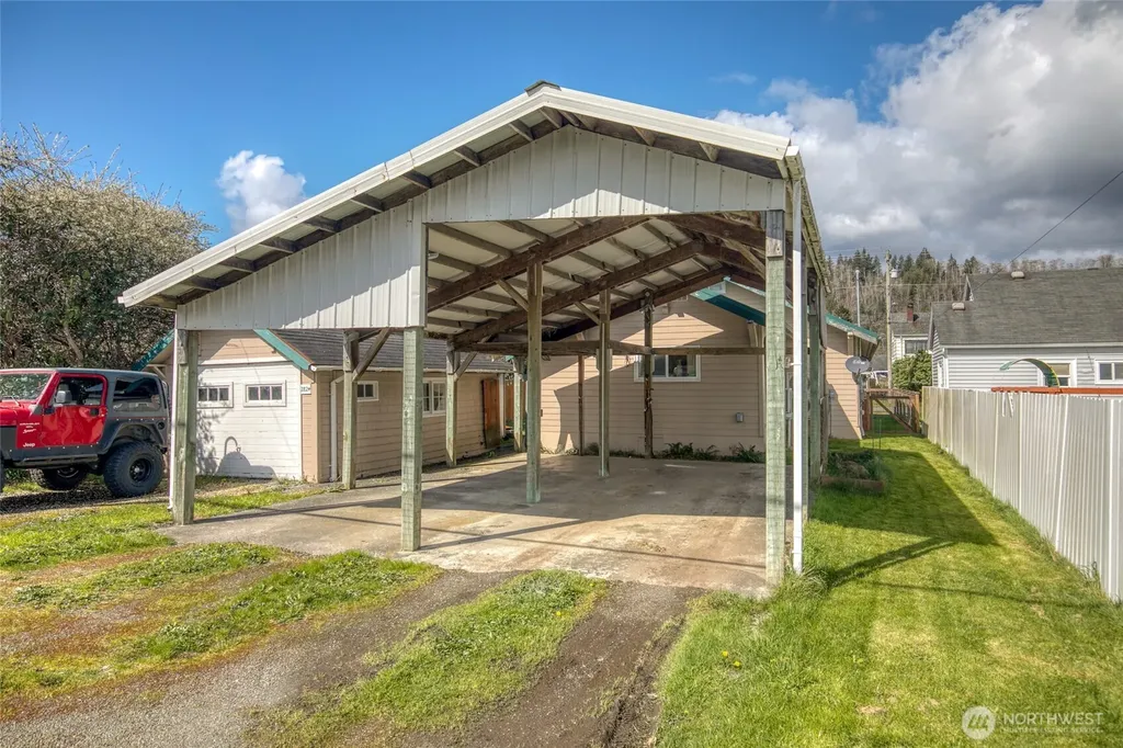 2824 Aberdeen Avenue Hoquiam WA 98550