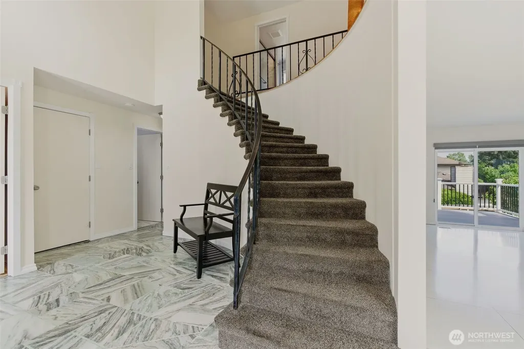 20707 31st Place W Lynnwood WA 98036