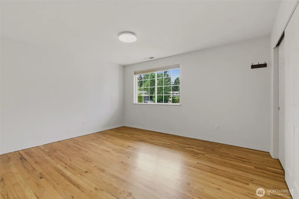 20707 31st Place W Lynnwood WA 98036
