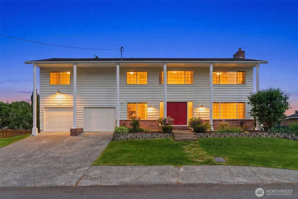 20707 31st Place W Lynnwood WA 98036