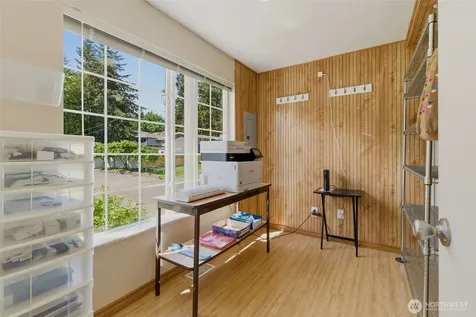 20707 31st Place W Lynnwood WA 98036