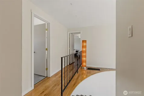 20707 31st Place W Lynnwood WA 98036