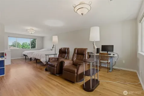 20707 31st Place W Lynnwood WA 98036