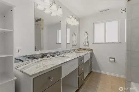 20707 31st Place W Lynnwood WA 98036
