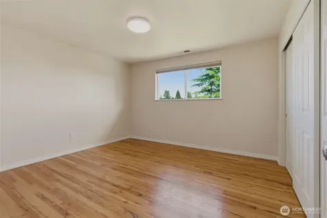 20707 31st Place W Lynnwood WA 98036