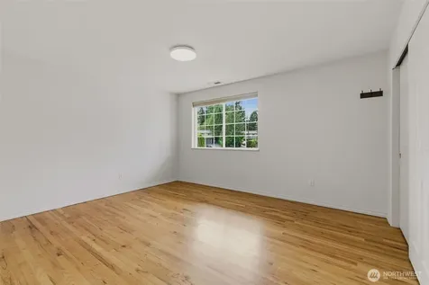 20707 31st Place W Lynnwood WA 98036