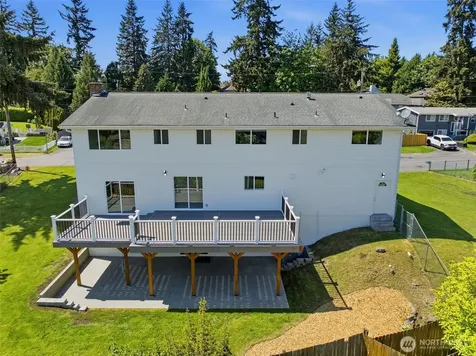 20707 31st Place W Lynnwood WA 98036