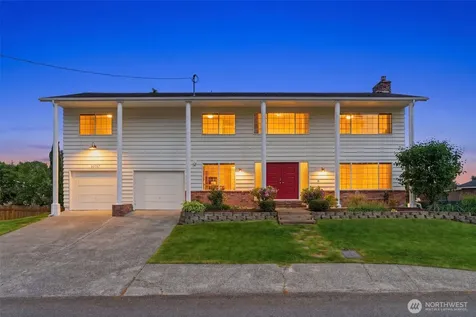 20707 31st Place W Lynnwood WA 98036