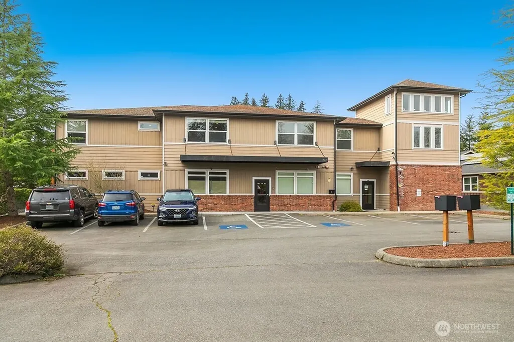 1922 Pottery Avenue Port Orchard WA 98366