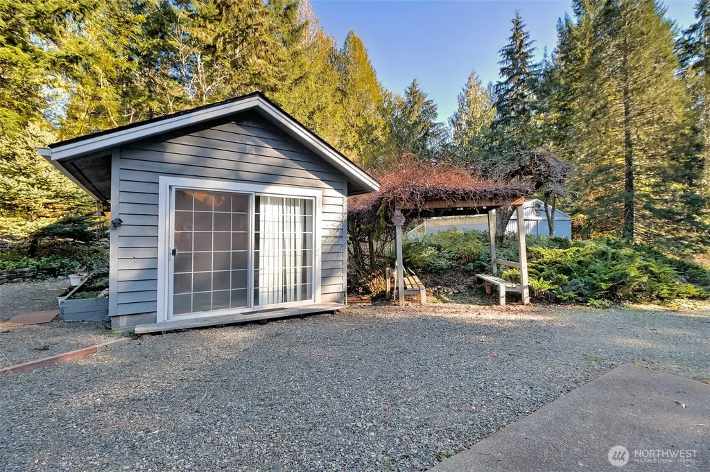 50 N Standstill Drive S Hoodsport WA 98548
