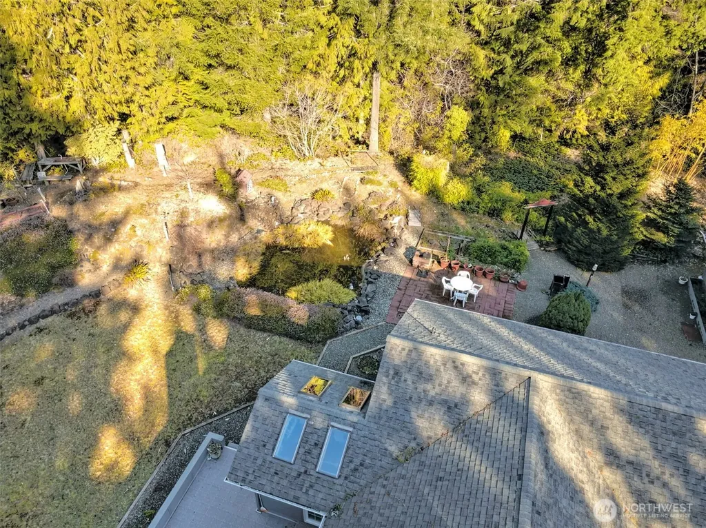 50 N Standstill Drive S Hoodsport WA 98548