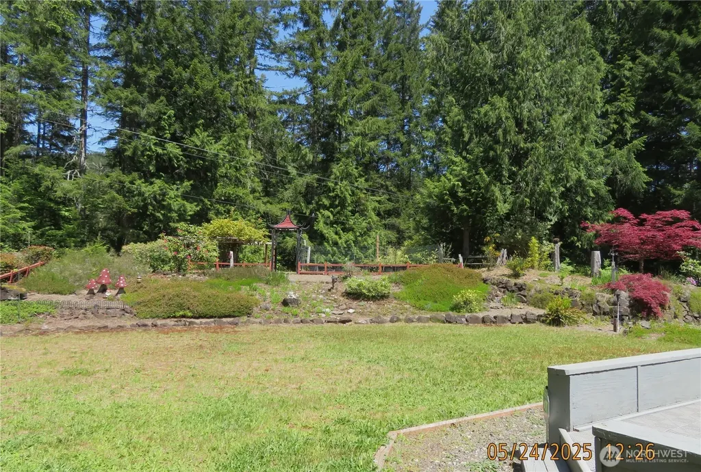 50 N Standstill Drive S Hoodsport WA 98548