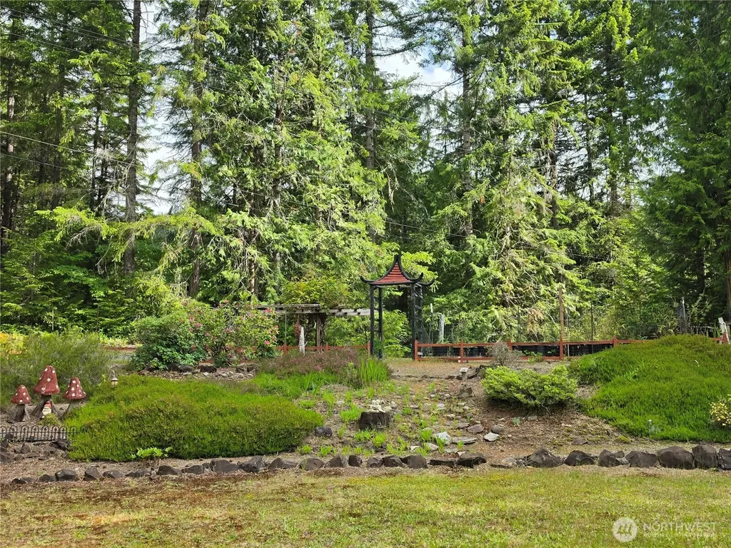 50 N Standstill Drive S Hoodsport WA 98548