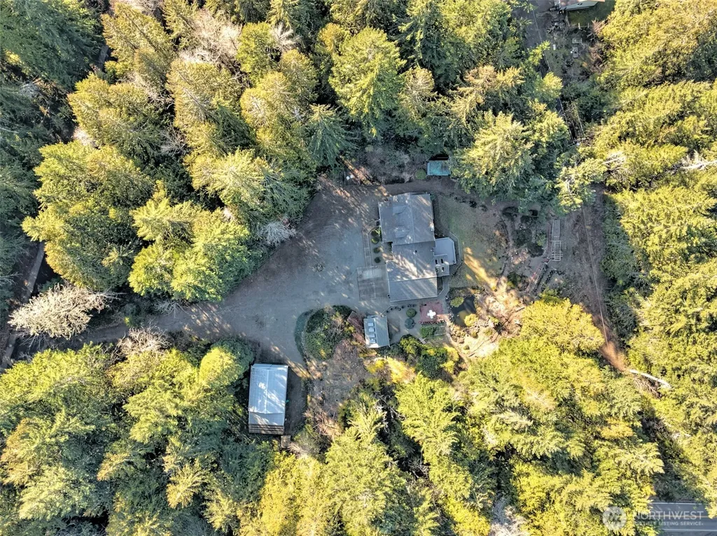 50 N Standstill Drive S Hoodsport WA 98548