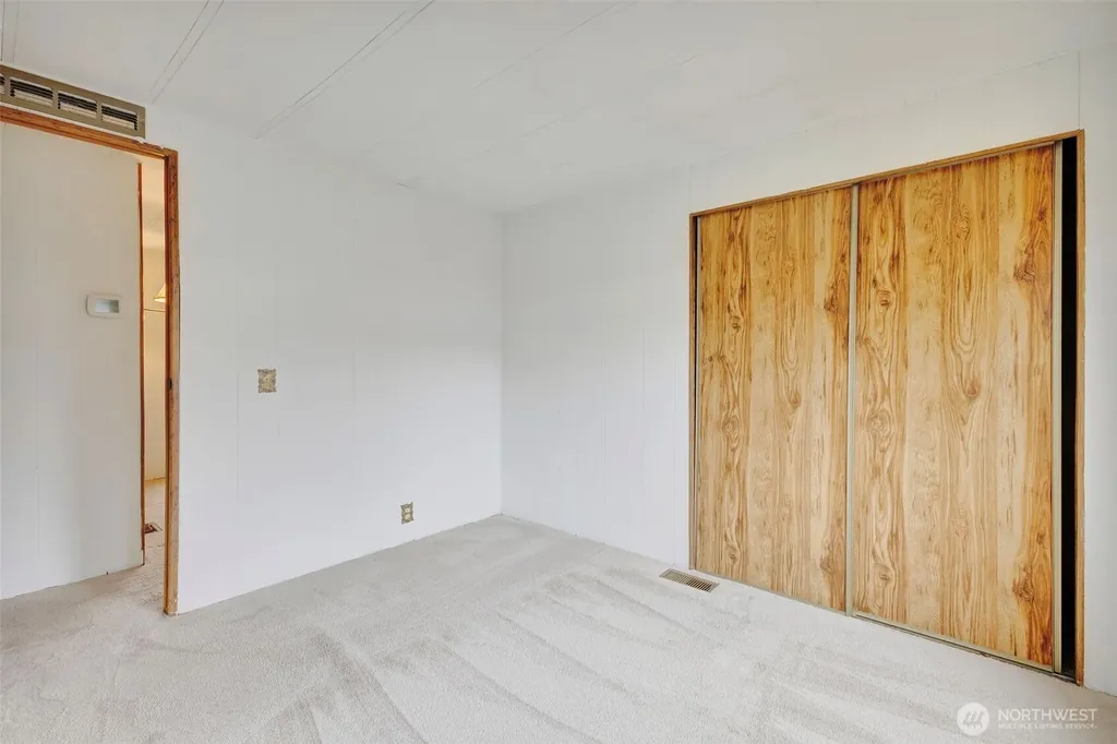 1510 Maple Lane Kent WA 98030