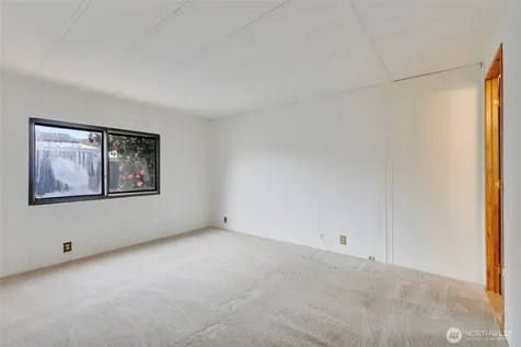 1510 Maple Lane Kent WA 98030