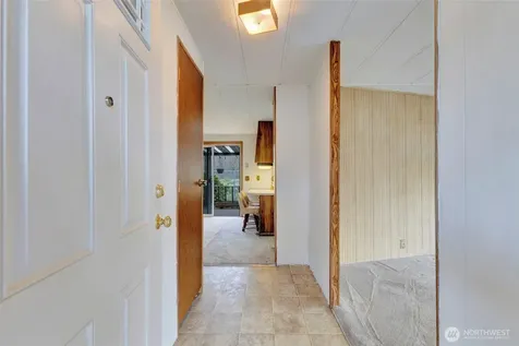 1510 Maple Lane Kent WA 98030