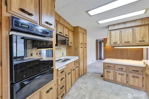 1510 Maple Lane Kent WA 98030
