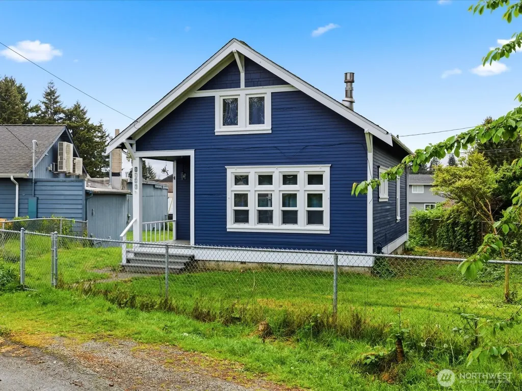 6807 Commercial Avenue Everett WA 98203