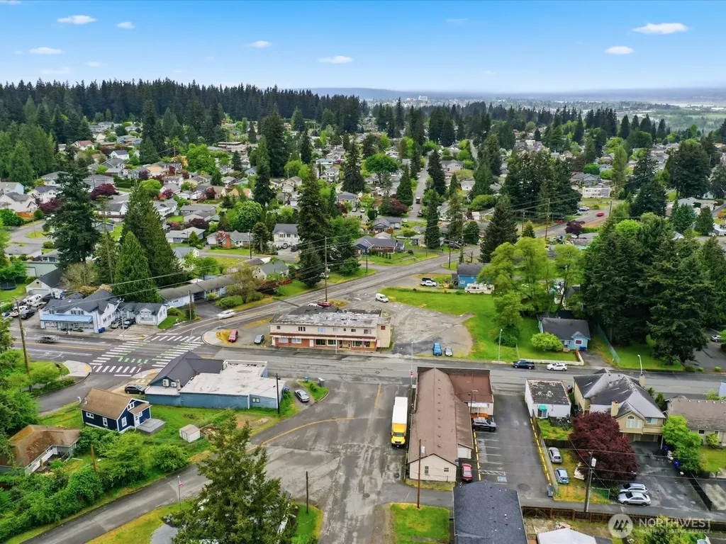 6807 Commercial Avenue Everett WA 98203