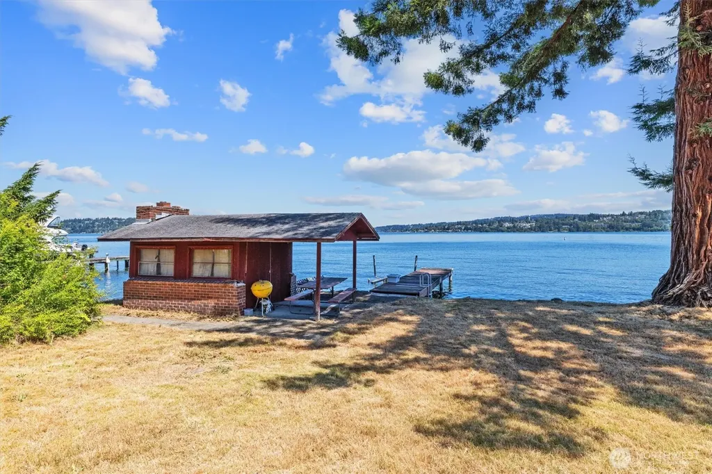 11136 Rainier Avenue S Seattle WA 98178