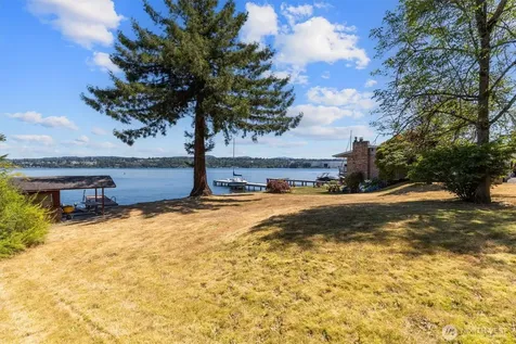 11136 Rainier Avenue S Seattle WA 98178