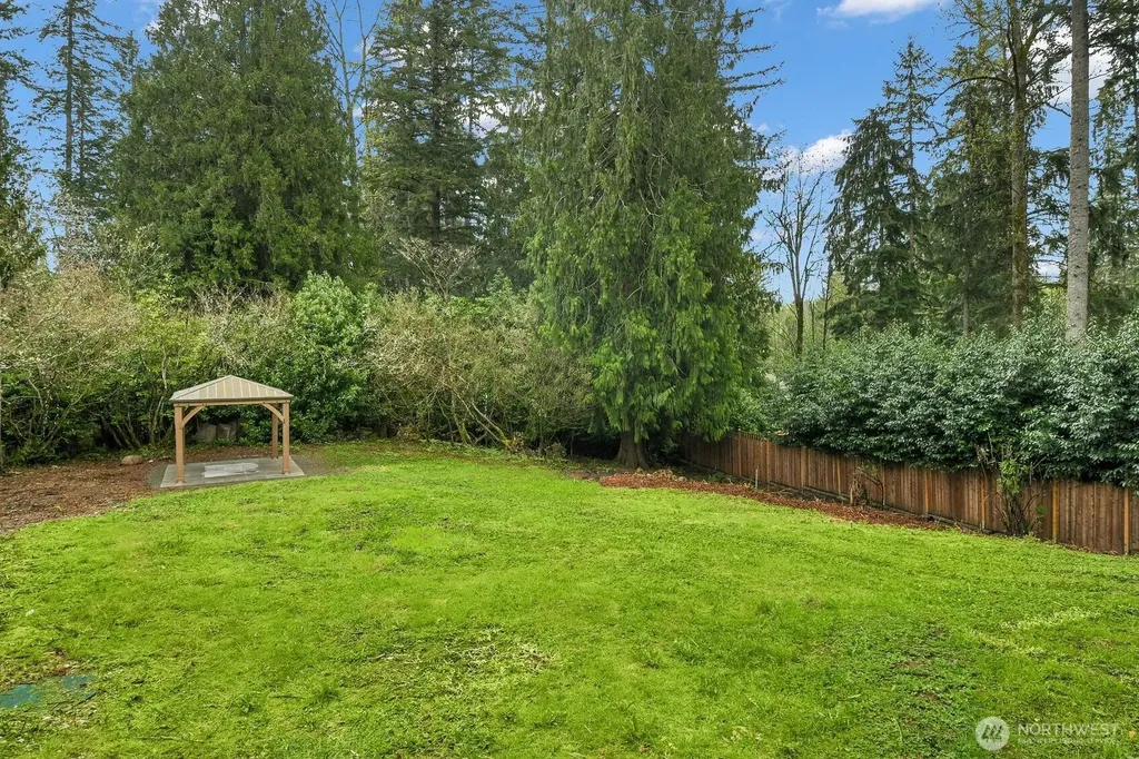 3522 279th Avenue NE Redmond WA 98053