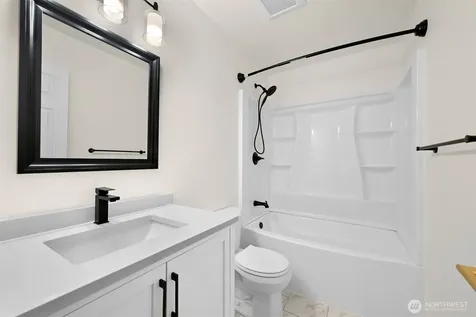 4390 Lateener Lane Blaine WA 98230