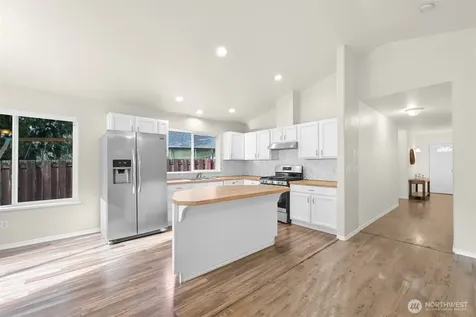 4390 Lateener Lane Blaine WA 98230