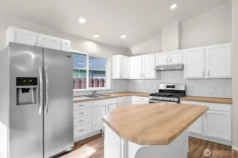 4390 Lateener Lane Blaine WA 98230