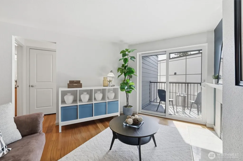 3045 20th Avenue W Seattle WA 98199