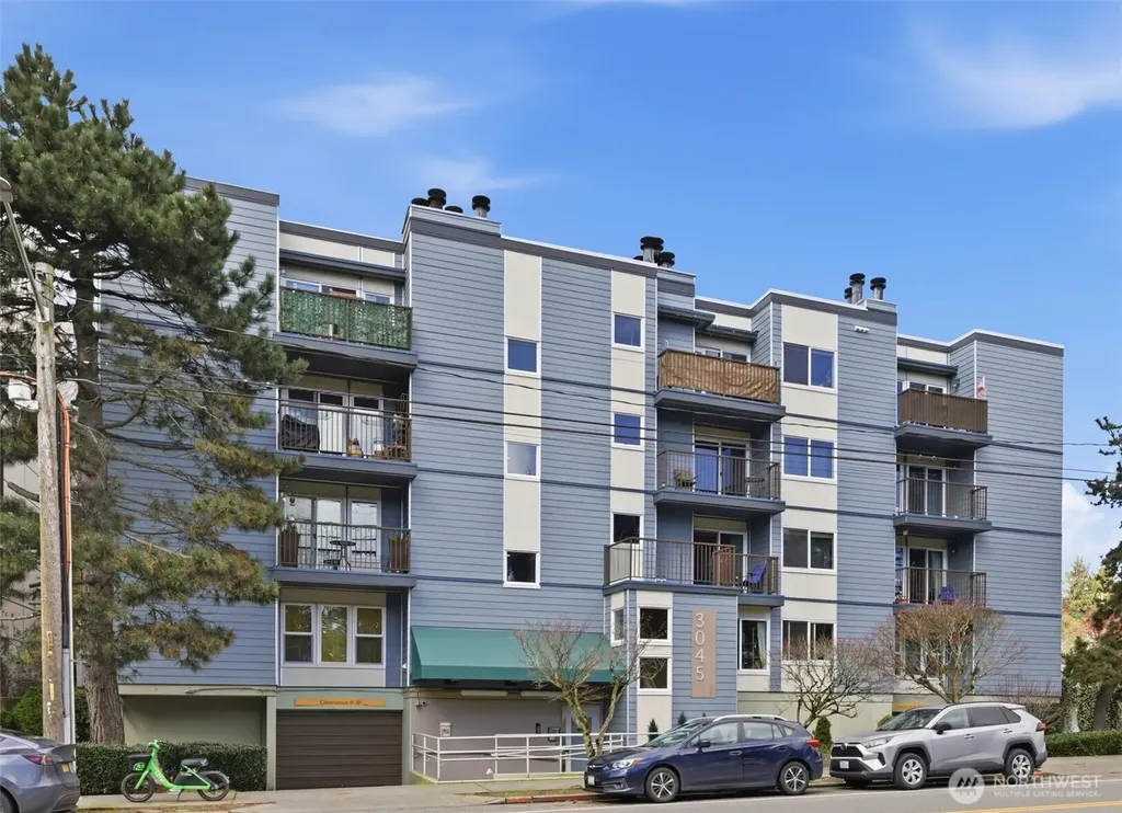 3045 20th Avenue W Seattle WA 98199