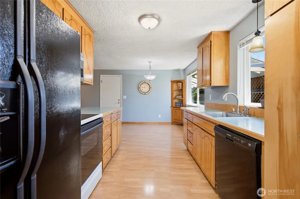 3020 206th Place SW Lynnwood WA 98036